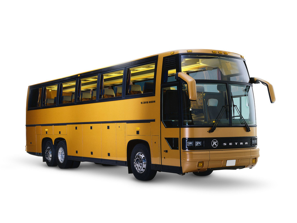 天津旅游租车公司讲解雨天行车留意事项(图3) 天津旅游租车